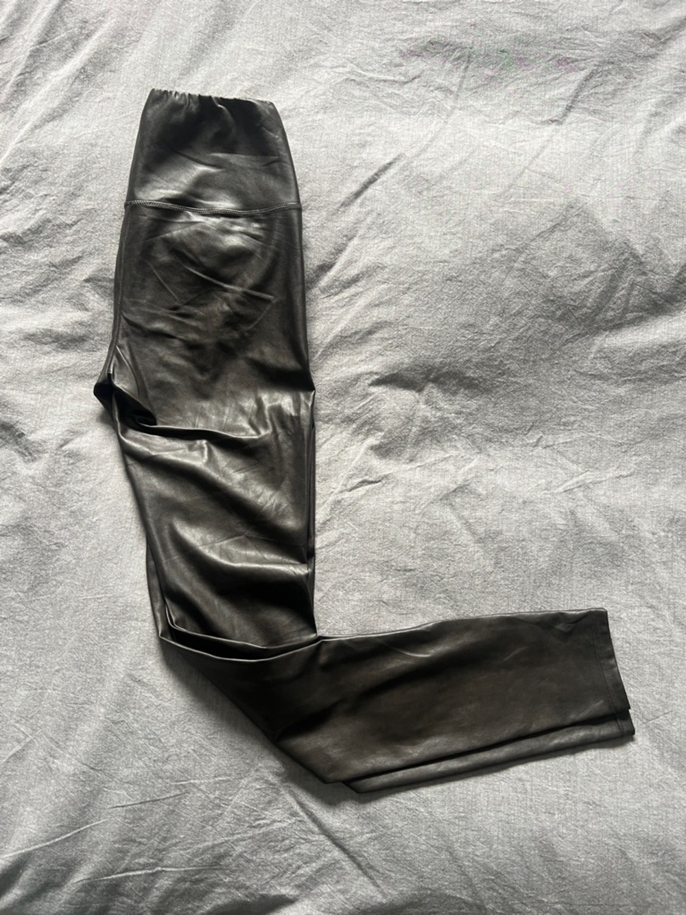WILFRED FREE - Vegan leather leggings